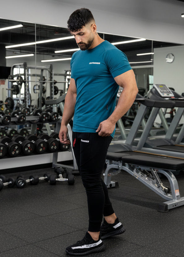 FitTrends Sporty Pants in black – sleek, comfortable performance pants built for training and everyday wear.