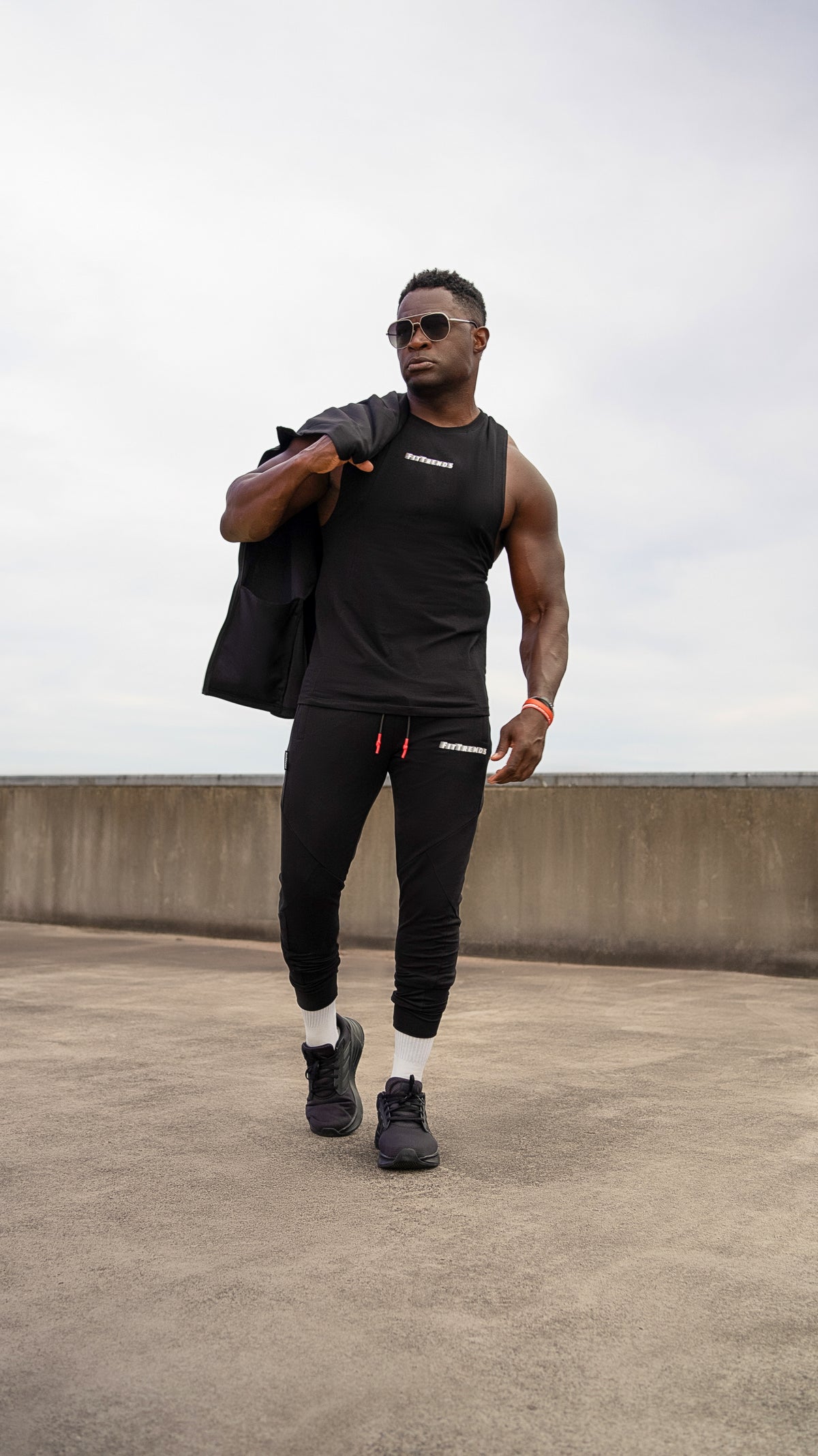 FitTrends Closed Tank